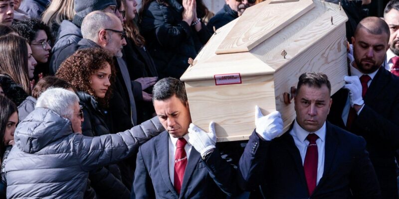 2f966e60 ebd3 11f0 b385 5f48925de19a.jpg Новости BBC пожар в Швейцарии