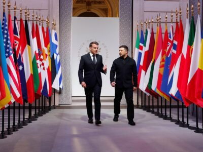 Саммит «коалиции желающих» в Париже: Европа ждет от США гарантий безопасности Украине и не критикует Трампа за захват Мадуро 3 3c83a7a0 eb1f 11f0 a6a3 53d02379137e 1.jpg 1 Новости BBC Коалиция желающих