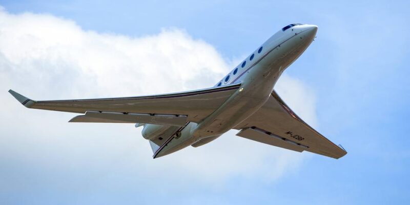 Трамп грозит Канаде пошлинами на самолеты из-за Gulfstream 1 59993674 403.jpg Deutsche Welle Gulfstream