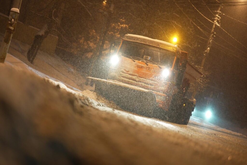 615822845 1308613987977712 4338381818781454481 n новости мэрия Тбилиси, расчистка дорог Тбилиси