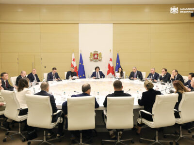 Цены на продукты координационная комиссия обсудила с грузинскими бизнесменами 2 619251853 1297169355777408 5565587744935297486 n новости бизнес Грузии, Ираклий Кобахидзе, комиссия по изучению ценообразования в Грузии, крупный бизнес Грузии, премьер Грузии, цены на продукты