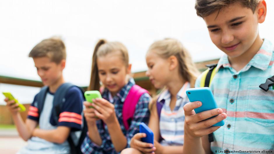 66987672 403.jpg Deutsche Welle соцсети