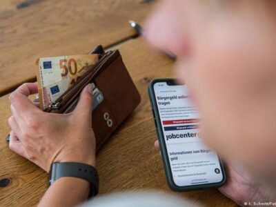 Культурный абонемент в Германии: помощь или унижение? 2 68839679 403.jpg Deutsche Welle германия