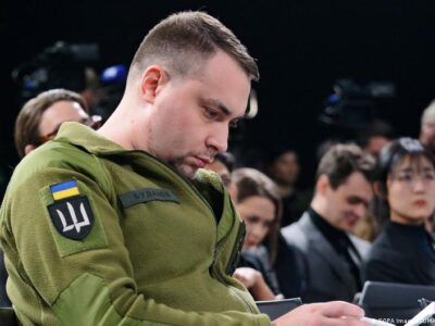 Зеленский предложил начальнику ГУР Буданову возглавить офис президента 2 68890396 403.jpg Deutsche Welle Владимир Зеленский
