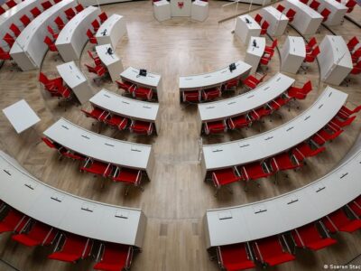 В ландтаге Бранденбурга распалась единственная в ФРГ коалиция СДПГ и ССВ 1 70290827 403.jpg Бранденбург Бранденбург