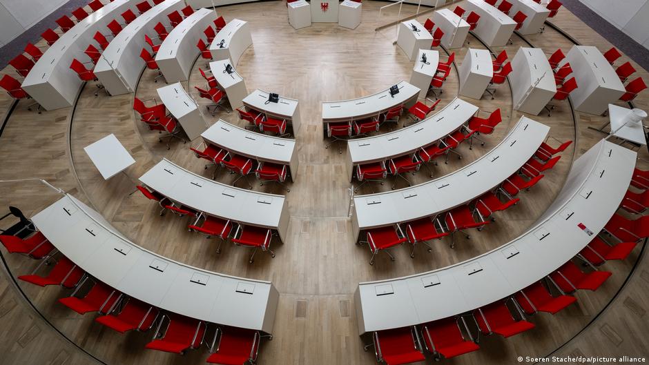 В ландтаге Бранденбурга распалась единственная в ФРГ коалиция СДПГ и ССВ 1 70290827 403.jpg Deutsche Welle Бранденбург