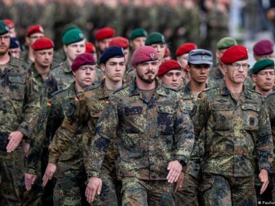 72972887 403.jpg Deutsche Welle Мерц, немецкие военные