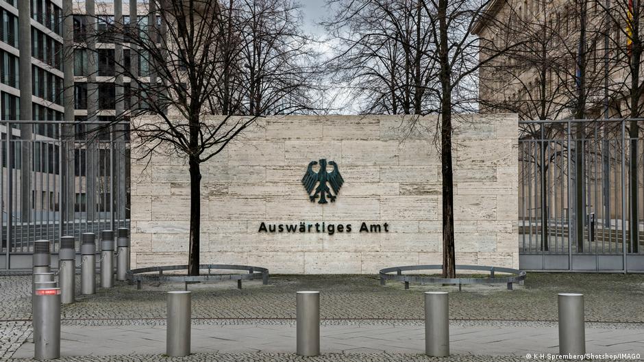 Германия высылает зама военного атташе России по делу о шпионаже 1 75137648 403.jpg Deutsche Welle германия