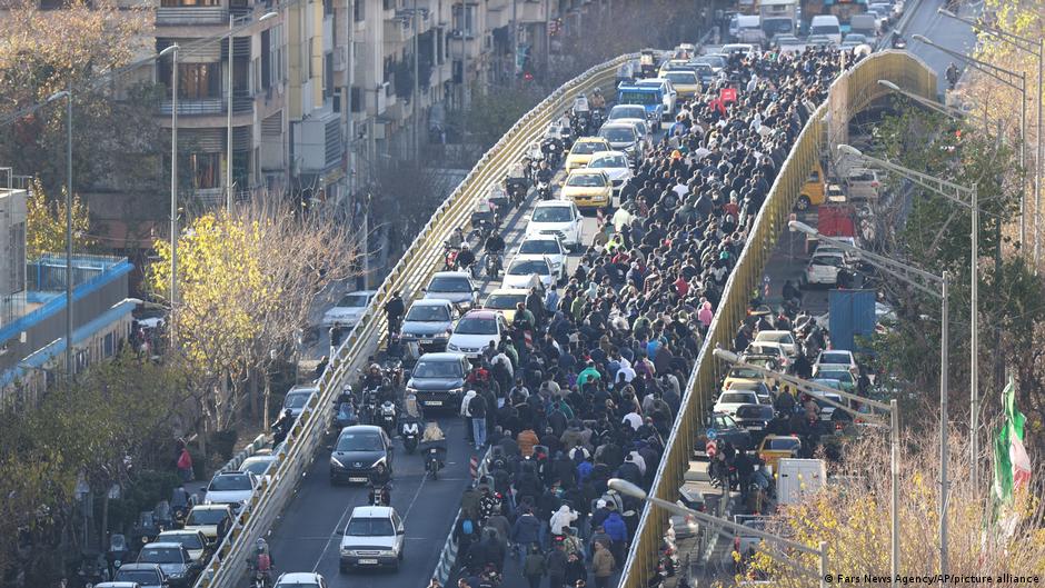 В ходе протестов в Иране погибли по меньшей мере шесть человек 1 75346662 403.jpg Deutsche Welle иран