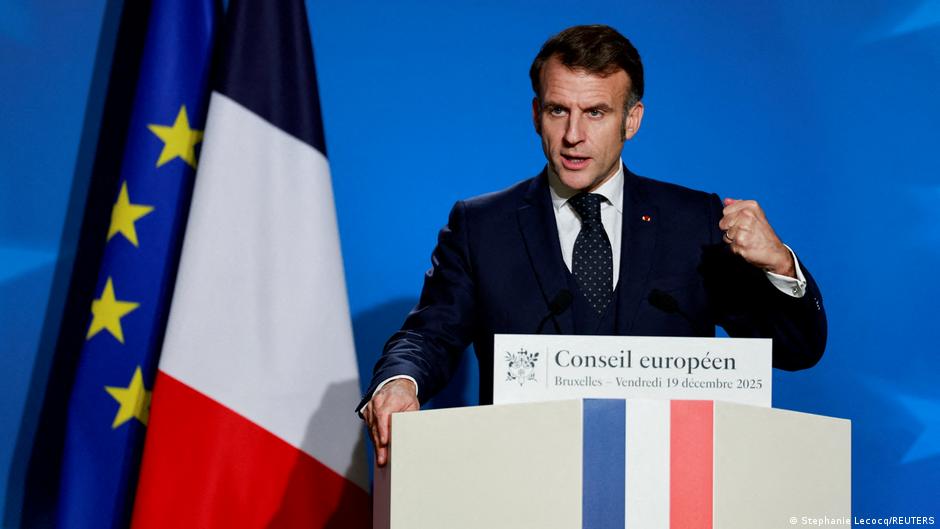 75352891 403.jpg Deutsche Welle базука, Макрон