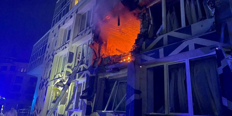 При атаке России на Киев и область погибли два человека, повреждена больница 1 75387759 403.jpg Deutsche Welle атака на Киев