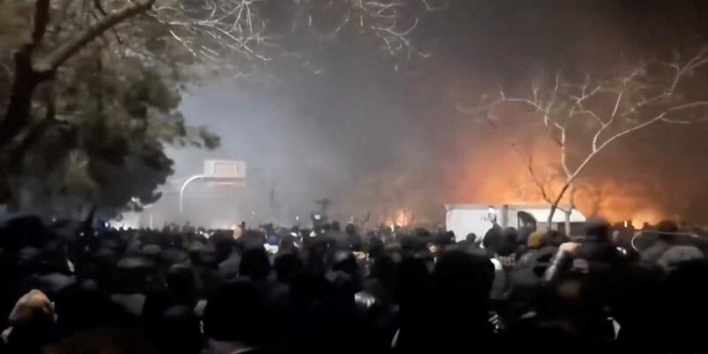 Иран грозит ответными ударами по Израилю и военным базам США 1 75464037 403.jpg Deutsche Welle Иран-Израиль, Иран-США