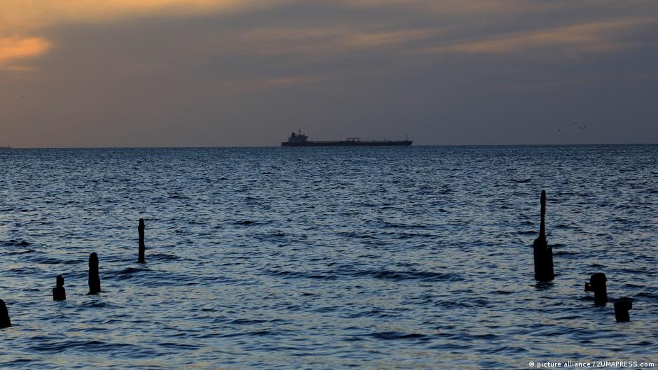 75486102 403.jpg Deutsche Welle нефтяной танкер