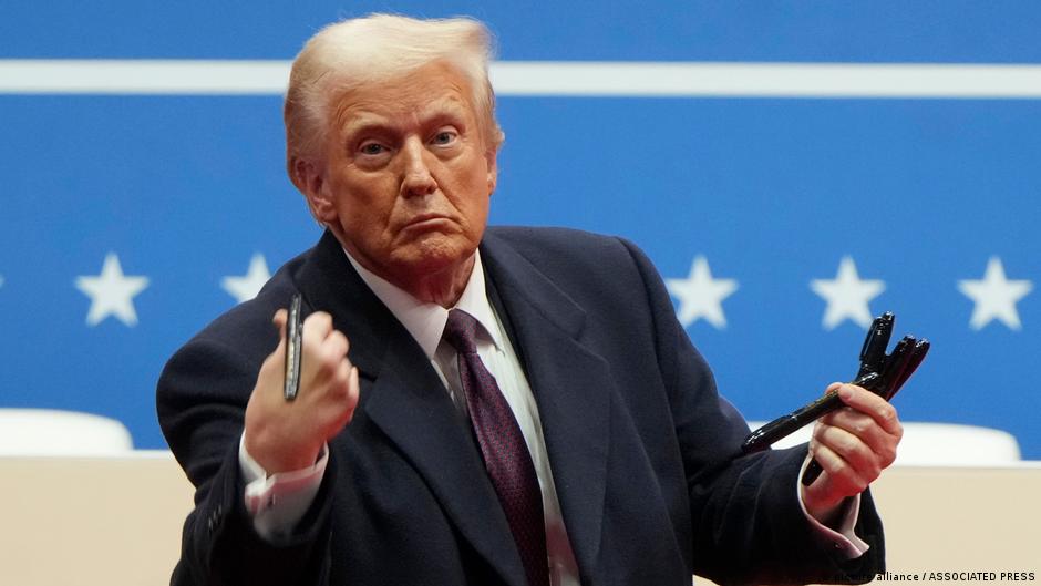 75565396 403.jpg Deutsche Welle Трамп-Макрон