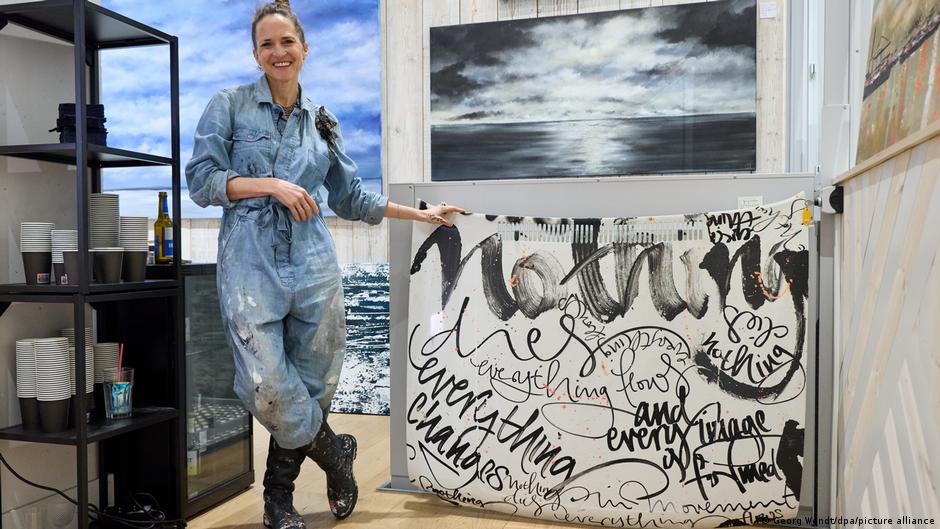 75612887 403.jpg Deutsche Welle художница