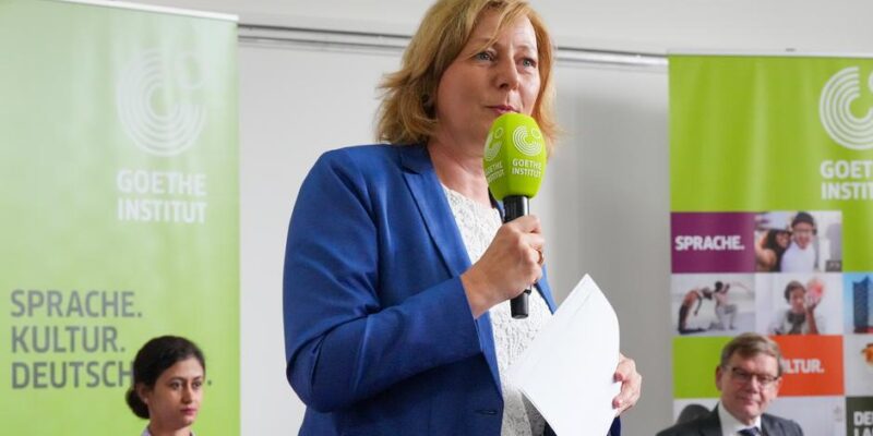 75677261 403.jpg Deutsche Welle Гёте-Институт