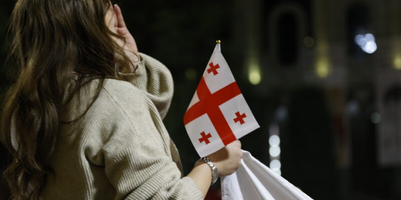 akcia rustaveli mose новости закон "О собраниях и манифестациях", закон о манифестациях, запрет на ношение маски, Леван Иоселиани, Омбудсмен Грузии, протесты в Грузии