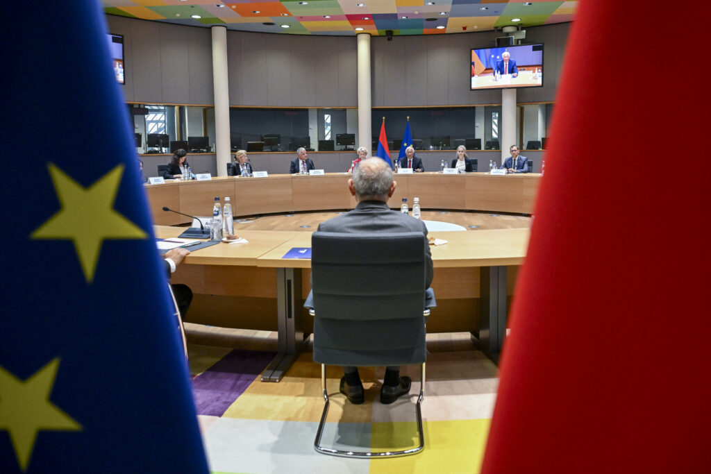 ead311b3 b505 4009 9c84 ff40b04f44ad 1 политика featured, Армения, Никол Пашинян, Россия, Южный Кавказ