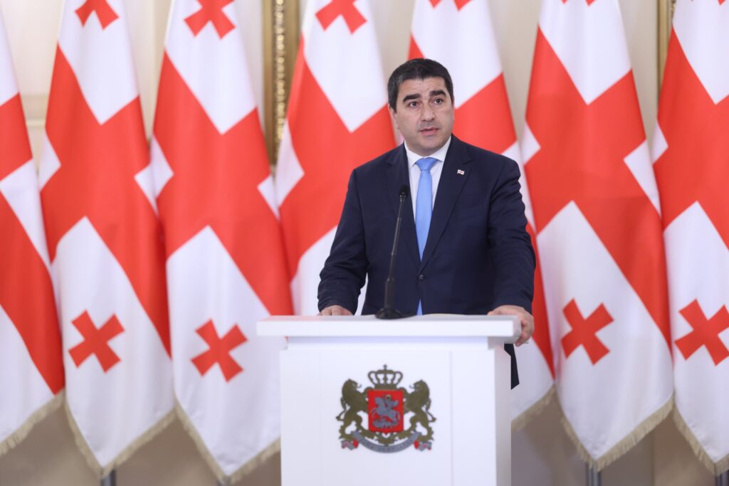 Спикер: пост евродепутата Галера унижает не власть Грузии, а имидж его страны 1 papuaashvili новости Бидзина Иванишвили, Грузинская мечта, Ираклий Кобахидзе, Михаэль Галер, Спикер парламента, Шалва Папуашвили