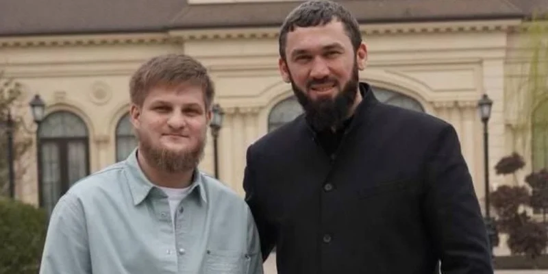 q1x4axoyjzgz3ntd3raxtsoxu6s8lnlj 1028x685 1 e1767707585490 новости OC Media, Ахмат Кадыров, Рамзан Кадыров