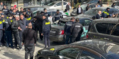 32131 фоторепортаж драка, задержание, Леван Джангвеладзе, тбилисский городской суд