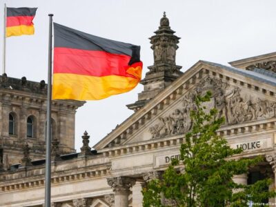 Реформа в Германии: Беженцы смогут устраиваться на работу быстрее 2 49103158 403.jpg Deutsche Welle беженцы