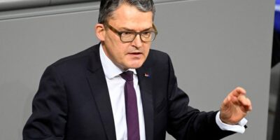 60669057 403.jpg политика иран