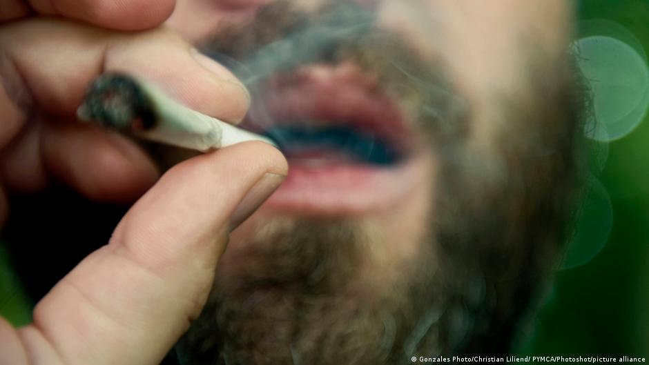 Каннабис в ФРГ: от черного рынка к легальному - и обратно? 1 61140901 403.jpg Deutsche Welle каннабис