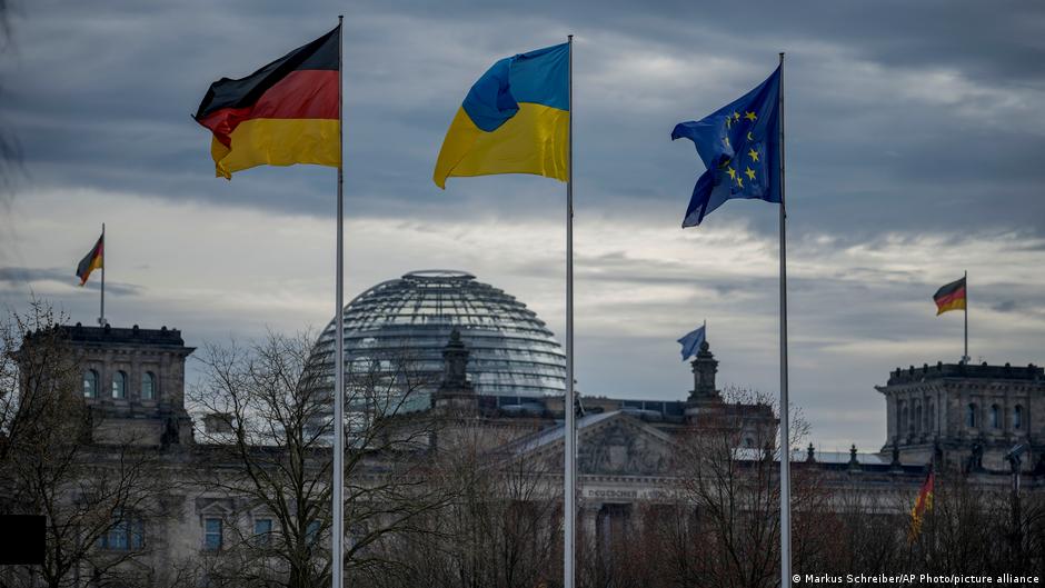 68359390 403.jpg Deutsche Welle Бундестаг, резолюция по Украине