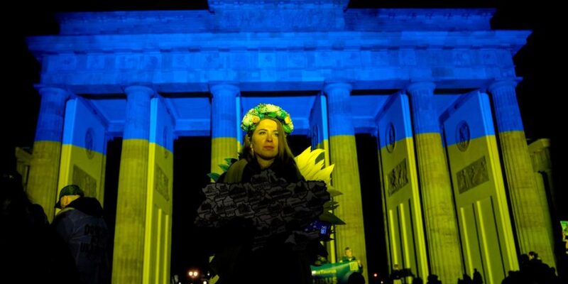 В Берлине и Бранденбурге прошли акции солидарности с Украиной в годовщину начала войны 1 71737758 403.jpg Deutsche Welle годовщина войны в Украине