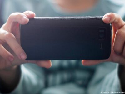 Подросток в Кузбассе оштрафован за поиск "экстремистской информации" 3 72386072 403.jpeg Deutsche Welle Кузбасс