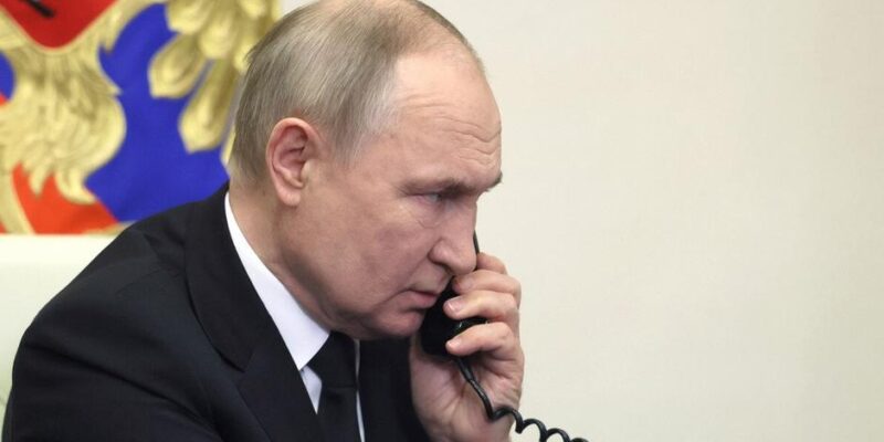 Путин подписал закон об отключении связи по требованию ФСБ 1 72606795 403.jpg Deutsche Welle Владимир Путин