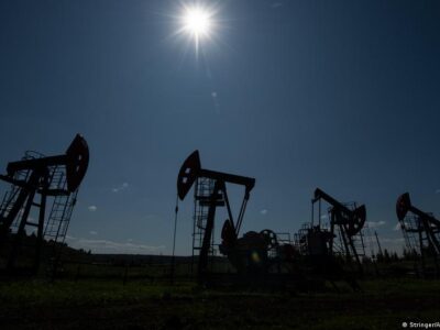 Стагнация накрывает Россию: все больше семей балансируют на грани бедности 4 73509411 403 1.jpg 1 Deutsche Welle Игорь Липсиц, Экономика России