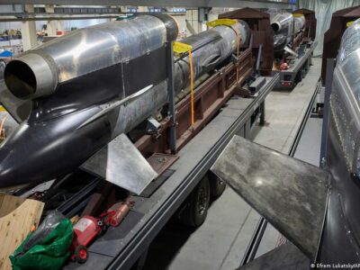 После атаки ВСУ на завод в Удмуртии проломлена крыша цеха 3 73715958 403.jpg Deutsche Welle Удмуртия