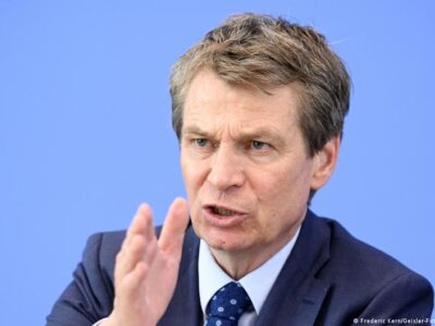 73717755 403.jpg Deutsche Welle выборы и референдум в Украине