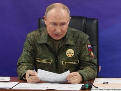 Политолог Орешкин: Бесконечная война - норма для Путина 3 74500198 403.jpg Deutsche Welle Дмитрий Орешкин