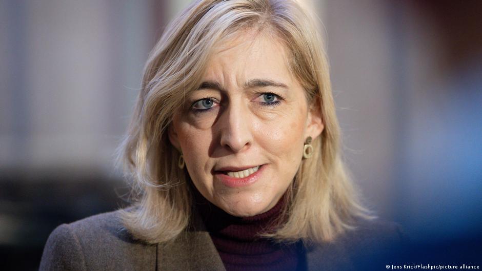 Министр: Германия усиливает здравоохранение на случай возможной войны 1 75244439 403.jpg Deutsche Welle Нина Варкен