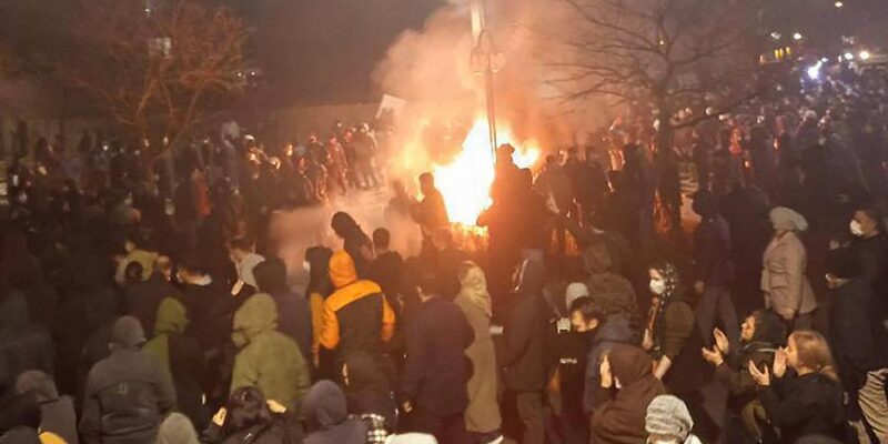 Иран опубликовал имена почти 3000 погибших в ходе протестов 1 75470094 403.jpg Deutsche Welle протесты в Иране