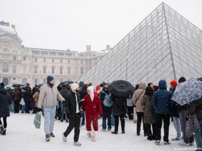 В Лувре сменили директора после ограбления века 2 75504992 403 1.jpg 1 Deutsche Welle Лувр