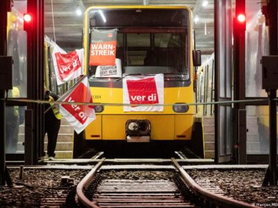 75765806 403.jpg Deutsche Welle забастовка