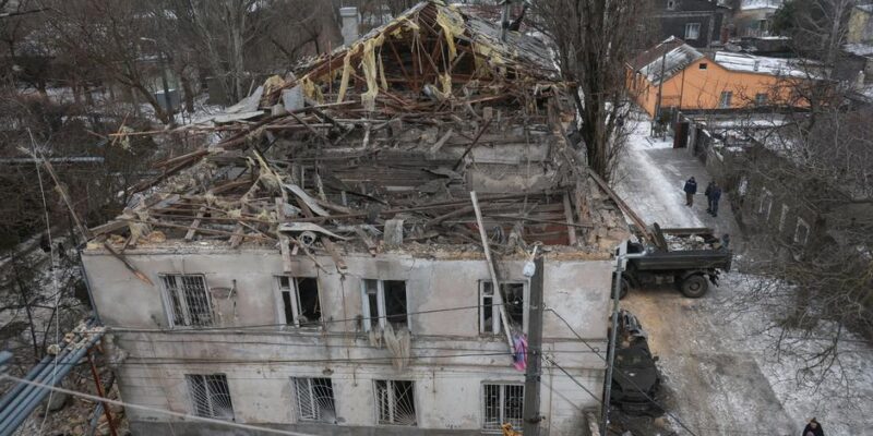 Российские БПЛА повредили в Одессе жилые дома и учебное заведение 1 75800353 403.jpg Deutsche Welle БПЛА