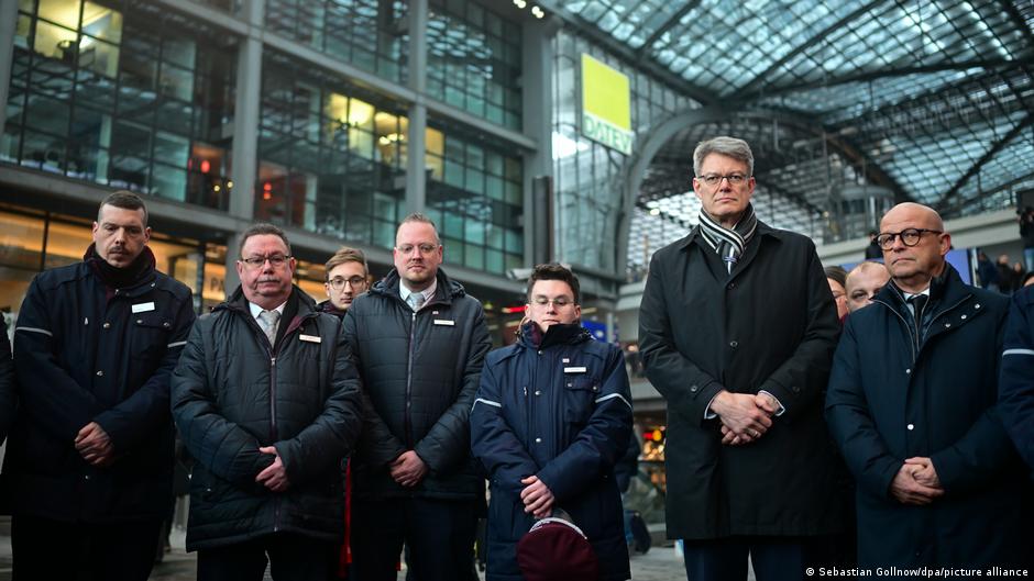 75805499 403.jpg Deutsche Welle Кондуктор, убийство в Германии