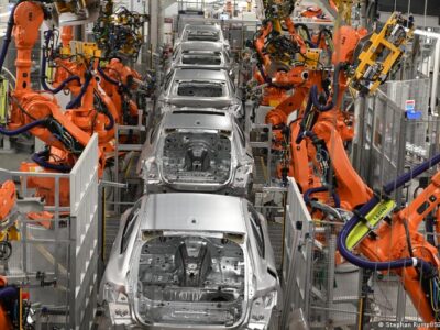 75906609 403.jpg Deutsche Welle BMW