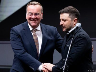 Зеленский и Писториус открыли первое совместное производство БПЛА 8 75958571 403.jpg Deutsche Welle Борис Писториус