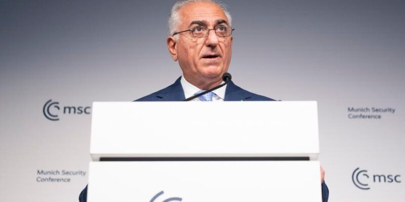 Сын шаха Ирана призвал Трампа к военным мерам против аятолл 1 75970050 403.jpg Deutsche Welle иран