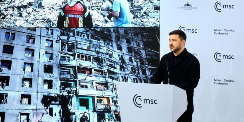 75971201 403.jpg Deutsche Welle 62-я Мюнхенская конференция, Владимир Зеленский, премия Эвальда фон Клейста, Эвальд фон Клейст