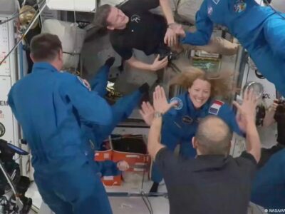 75976520 403.jpg Deutsche Welle МКС