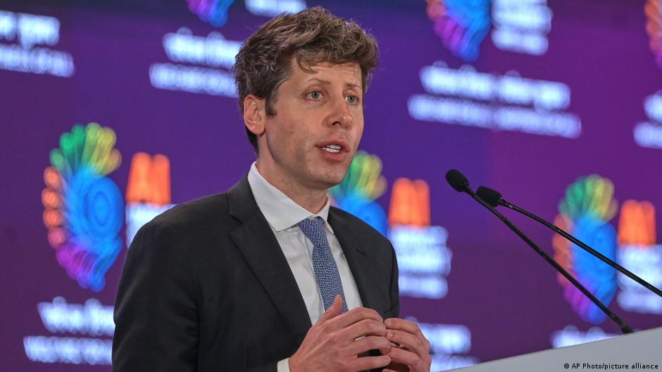 Глава OpenAI призвал к срочному глобальному регулированию ИИ 1 76037237 403.jpg Deutsche Welle OpenAI