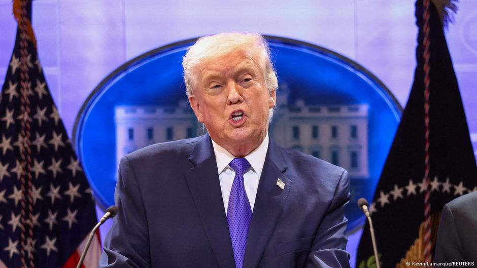 76067193 403.jpg Deutsche Welle канализация, Трамп, фекалии, чрезвычайное положение