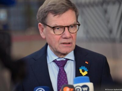 76085211 403.jpg Deutsche Welle Венгрия-Россия, Йоханн Вадефуль